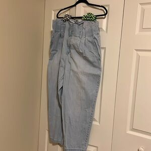 Pleated light wash jeans
